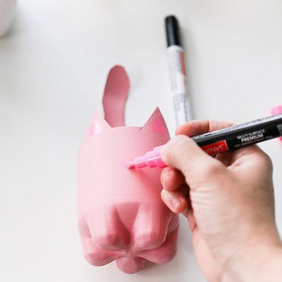 Очаровательные котики-горшки из пластиковых бутылок