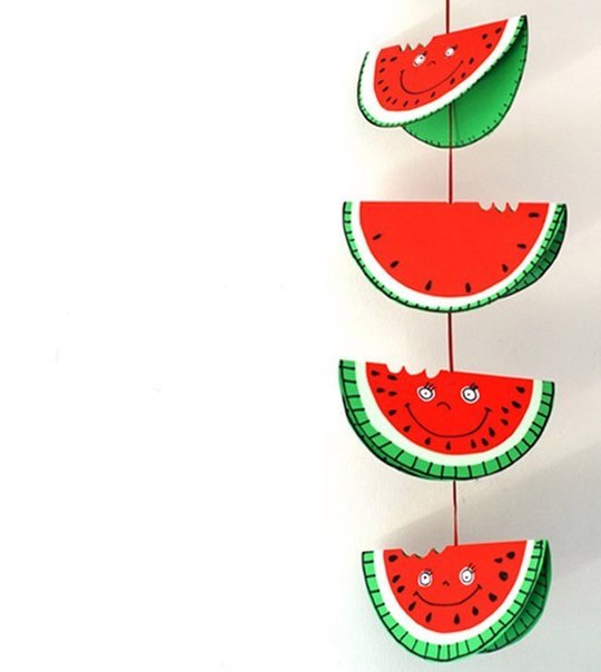 Детская поделка &laquo;арбуз&raquo;