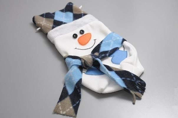 Новогодний снеговик-мешочек для сладостей за 20 минут Новогодний снеговик-мешочек для сладостей за 20 минут