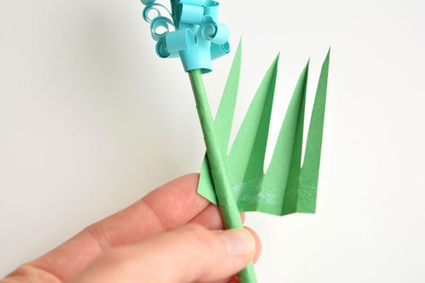 Поделки вместе с детьми: создаём весенние цветочки из бумаги