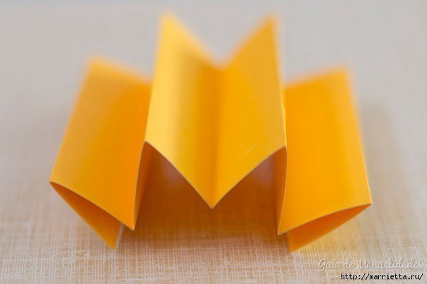 Гирлянда из бумаги Гирлянда из бумаги