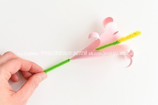 Нежные лилии-ладошки