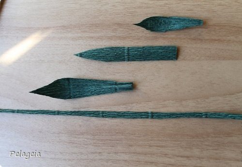 Нарциссы из гофрированной бумаги !