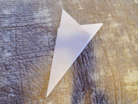 Красивая снежинка из бумаги Красивая снежинка из бумаги