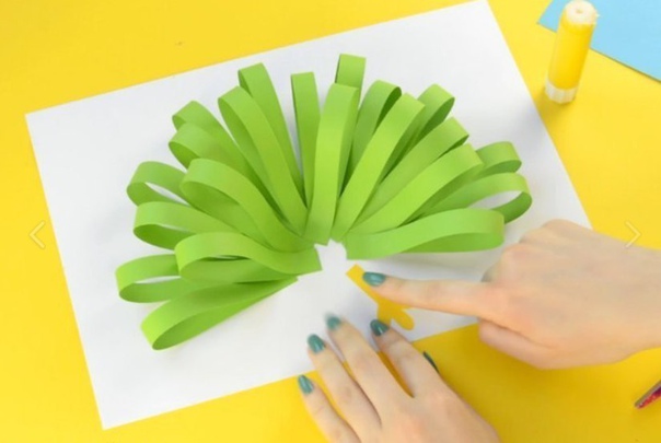 Сделайте такого павлина из бумаги вместе с ребенком! Сделайте такого павлина из бумаги вместе с ребенком!