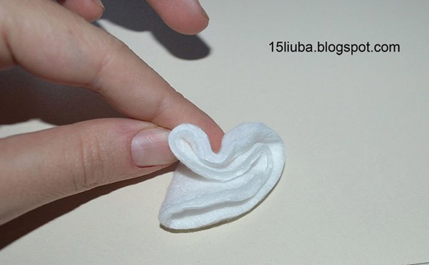 Елочка из ватных дисков Елочка из ватных дисков