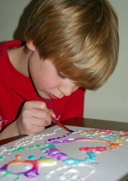 Рисуем клеем и солью Рисуем клеем и солью