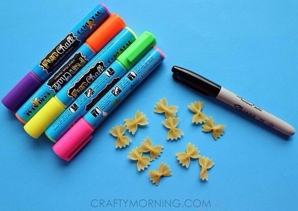 Поделки с детьми из макарон