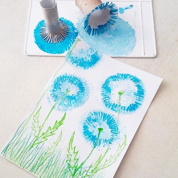 Нетрадиционные техники рисования. рисуем одуванчики картонными втулками.