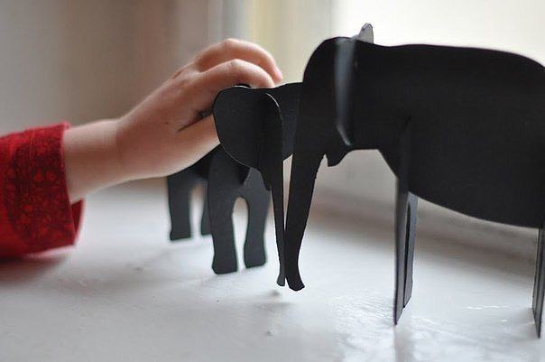 Слон из картона