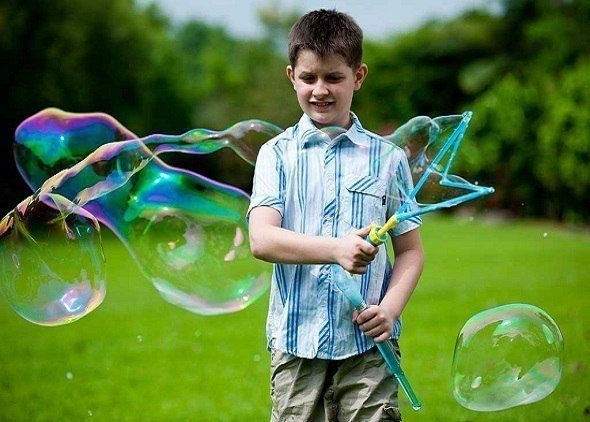 Как сделать гигантские мыльные пузыри