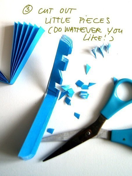 Яркие объемные снежинки Яркие объемные снежинки