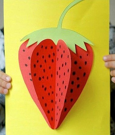 А давайте сделаем клубничку из бумаги с нашими детками А давайте сделаем клубничку из бумаги с нашими детками