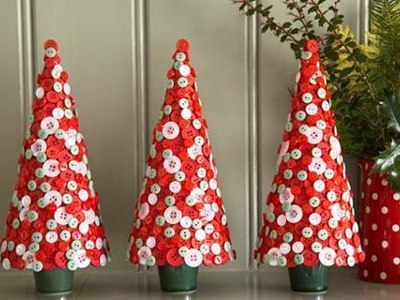 Поделки к новому году из пуговиц Поделки к новому году из пуговиц