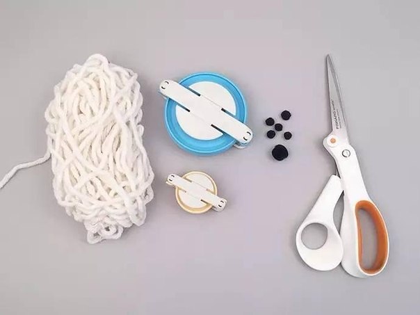 Щенок из помпонов Щенок из помпонов