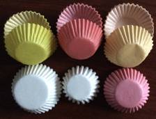 Аппликация из бумажных формочек для кексов