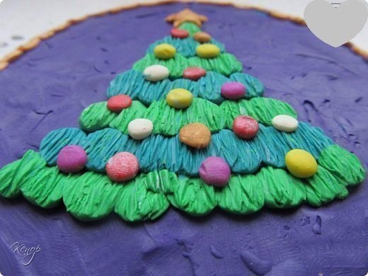 Пластилиновая ёлочка на старом диске