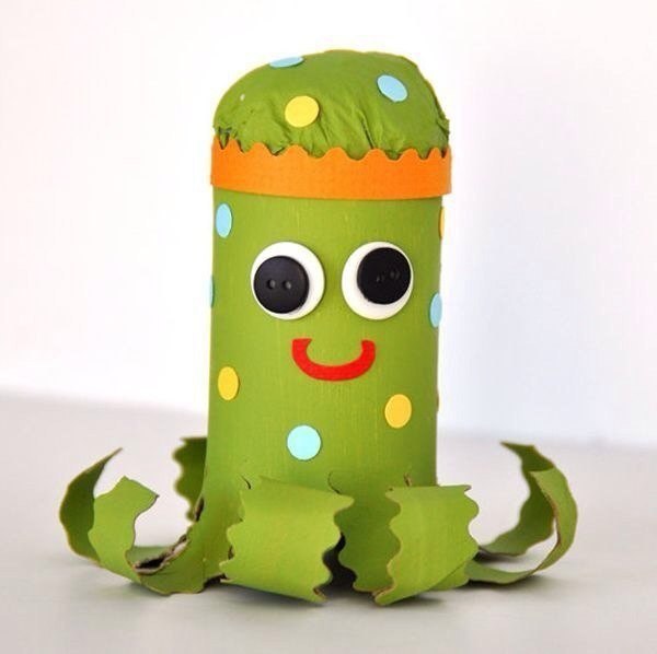 Идеи для творчества с детьми. поделки из рулончиков.