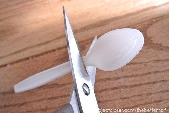 Ёлочка из пластиковых ложек