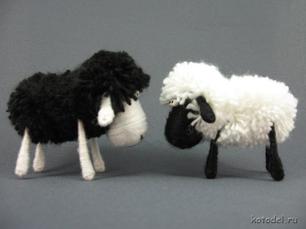 Овечка из пробки и ниток Овечка из пробки и ниток