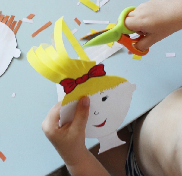 Парикмахерская. учимся пользоваться ножницами Парикмахерская. учимся пользоваться ножницами