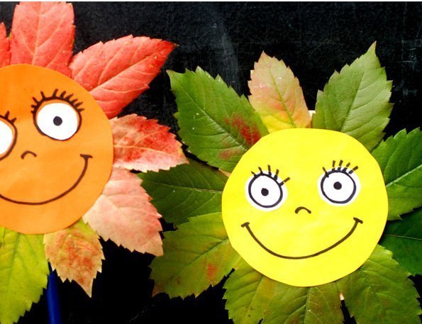 Цветы из осенних листьев Цветы из осенних листьев