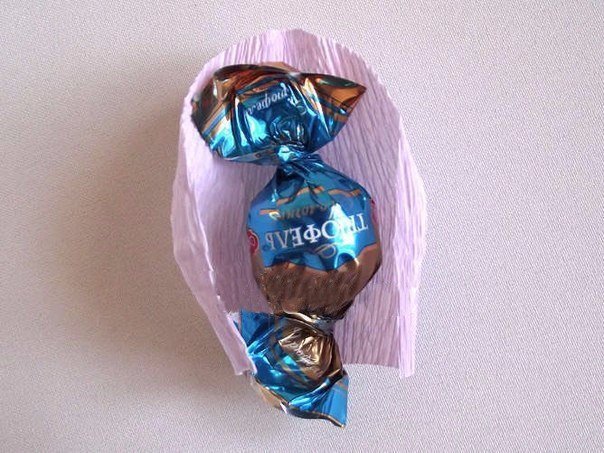 Бутоны роз из конфет