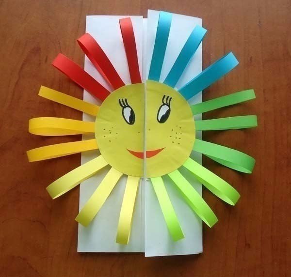 Поделки с детьми: солнечная открытка