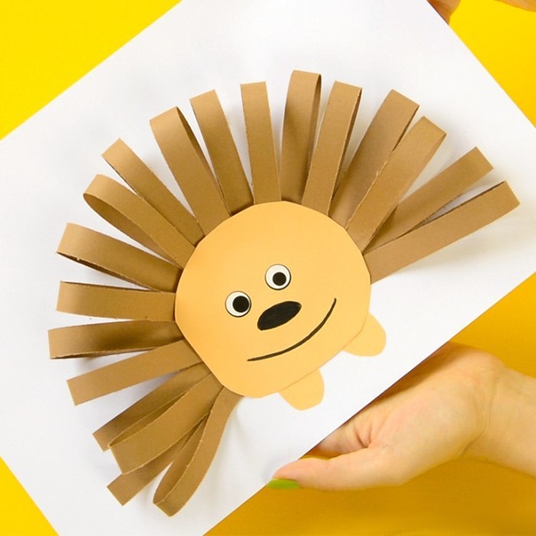  ежик из бумажных полосок.