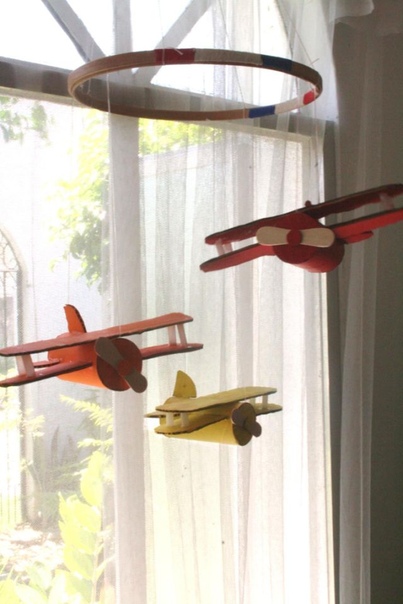 Самолетики из картонных втулок
