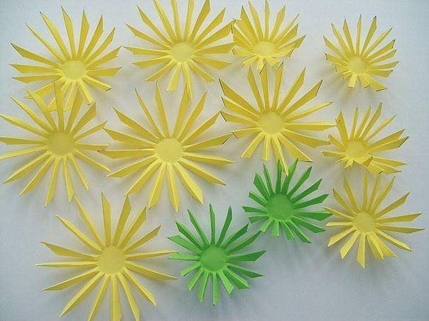 Астры из офисной бумаги Астры из офисной бумаги