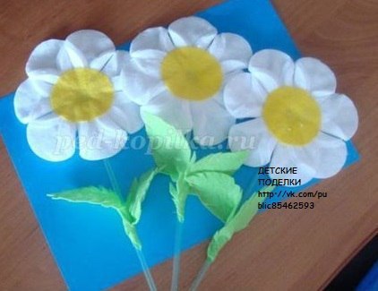 Цветочки их ватных дисков Цветочки их ватных дисков