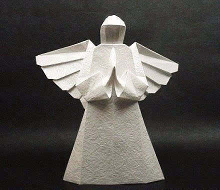 Бумажный ангел в технике оригами