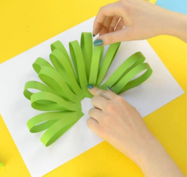 Сделайте такого павлина из бумаги вместе с ребенком! Сделайте такого павлина из бумаги вместе с ребенком!