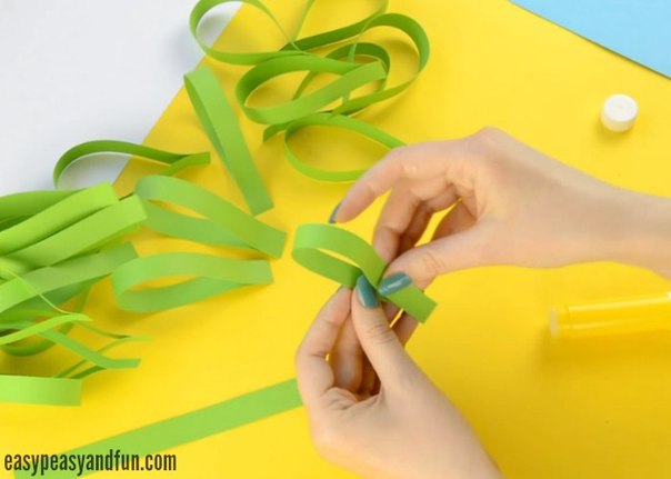 Творческое занятие для малышей "павлинчик"