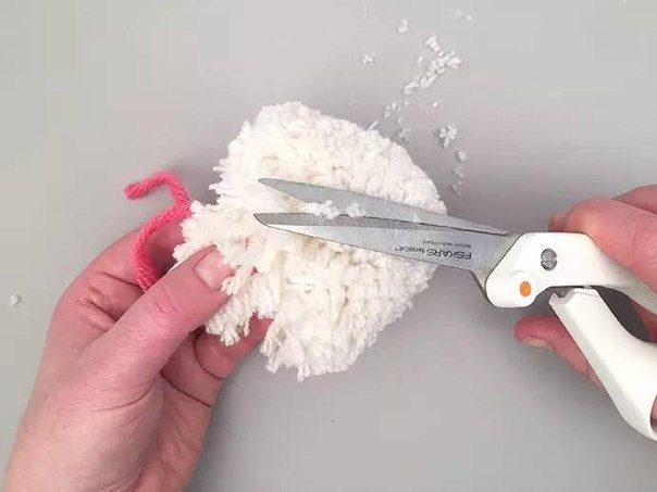 Щенок из помпонов Щенок из помпонов