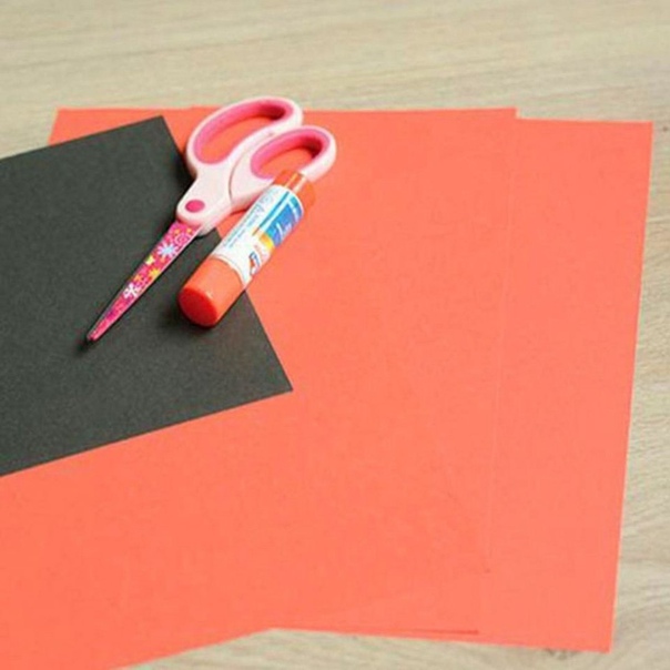 Оригинальная и простая поделка. божьи коровки. Оригинальная и простая поделка. божьи коровки.