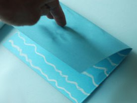 Интересный способ, как можно нарисовать кораблик на волнах . Интересный способ, как можно нарисовать кораблик на волнах .