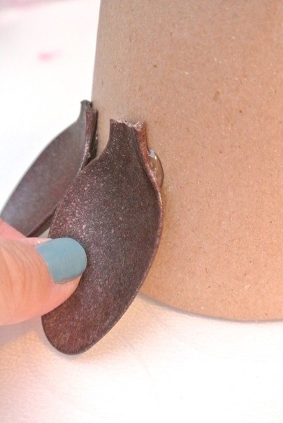 Ёлочка из пластиковых ложек