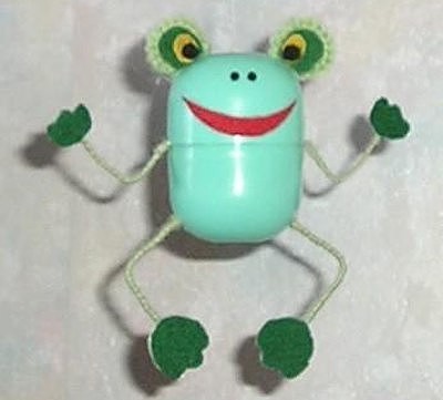 А вы выкидываете капсулы от киндеров?