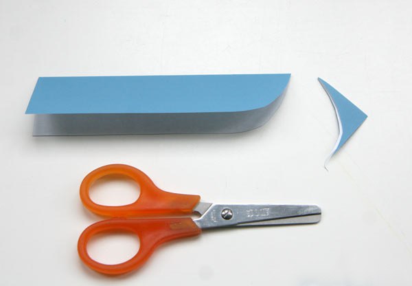 Поделки из бумаги. такими объемными рыбками из бумаги можно украсить аппликацию на морскую тему. как