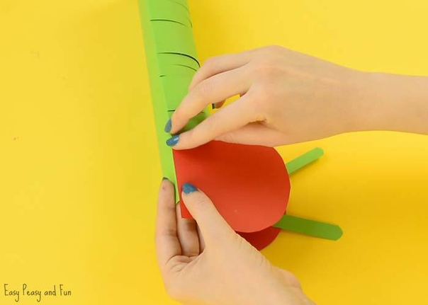 Бумажная гусеница