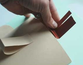 Поделки из бумаги для детей. объемная аппликация из цветной бумаги. подробный мастер класс см. на фо