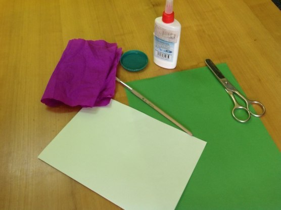 Сирень из гофрированной бумаги