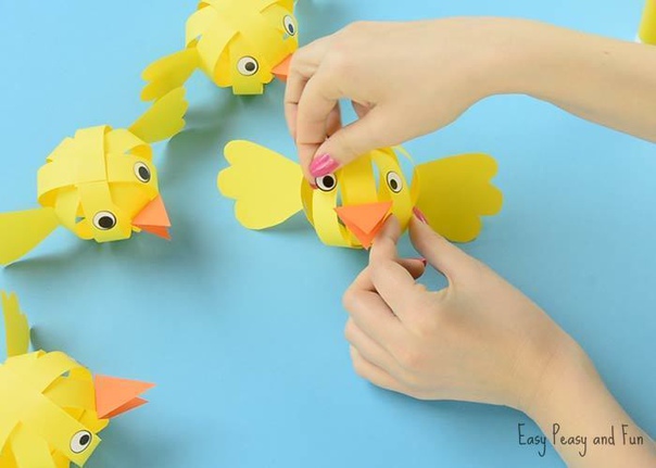 Цыплята из бумажных полосок
