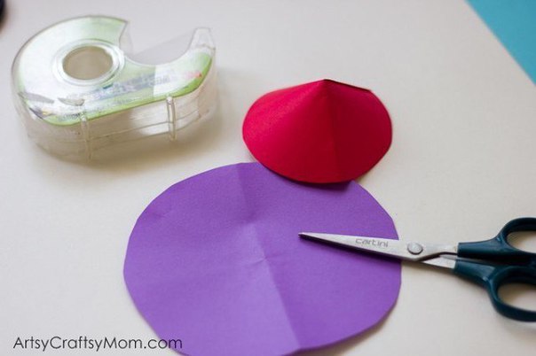 Забавные домики из стаканчиков