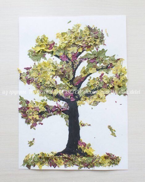 Аппликация "дерево" из крошки сухих листьев Аппликация "дерево" из крошки сухих листьев