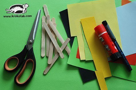 Насекомые из бумаги и палочки от мороженного. поделки с детьми. Насекомые из бумаги и палочки от мороженного. поделки с детьми.