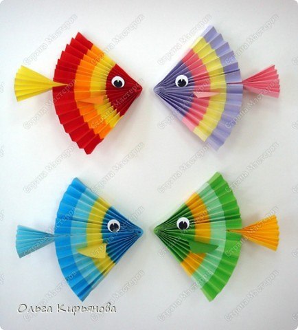 Поделки с детьми из бумаги сложенной гармошкой