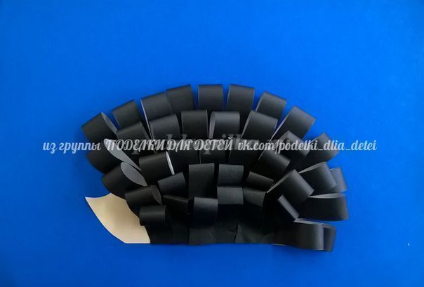 Аппликация &laquo;ёжик из бумажных полос&raquo;